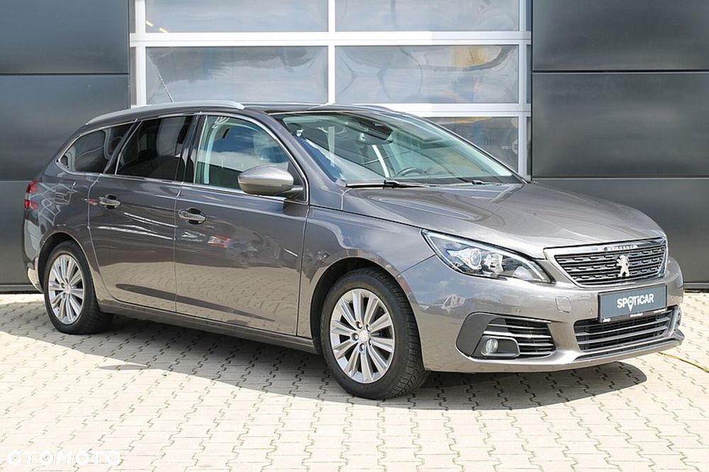 Peugeot 308 1.2 PureTech Allure S&S - 19