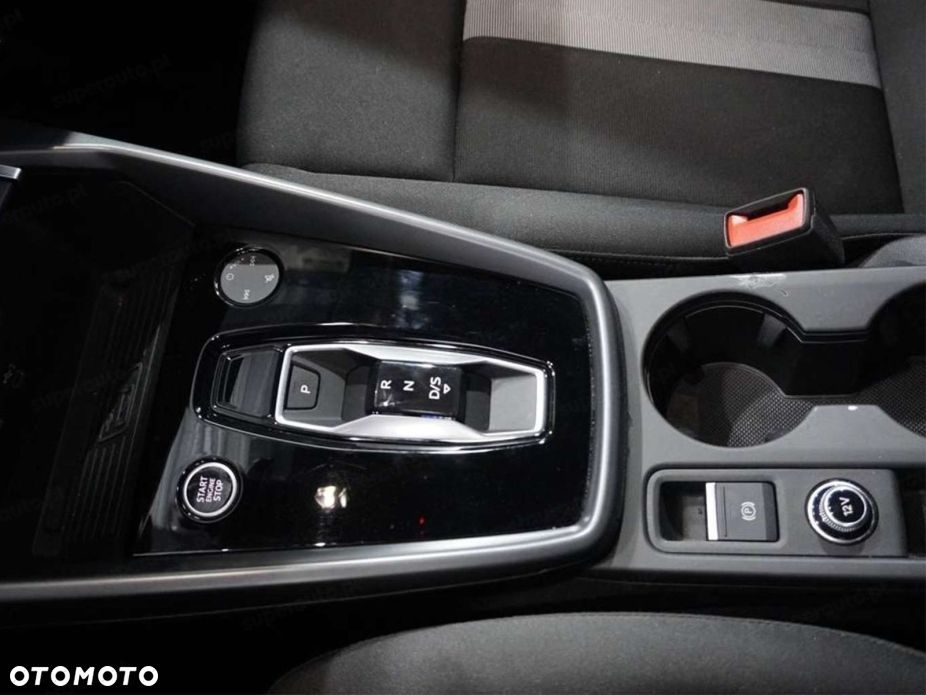 Audi A3 Sportback 30 TFSI mHEV S tronic - 16