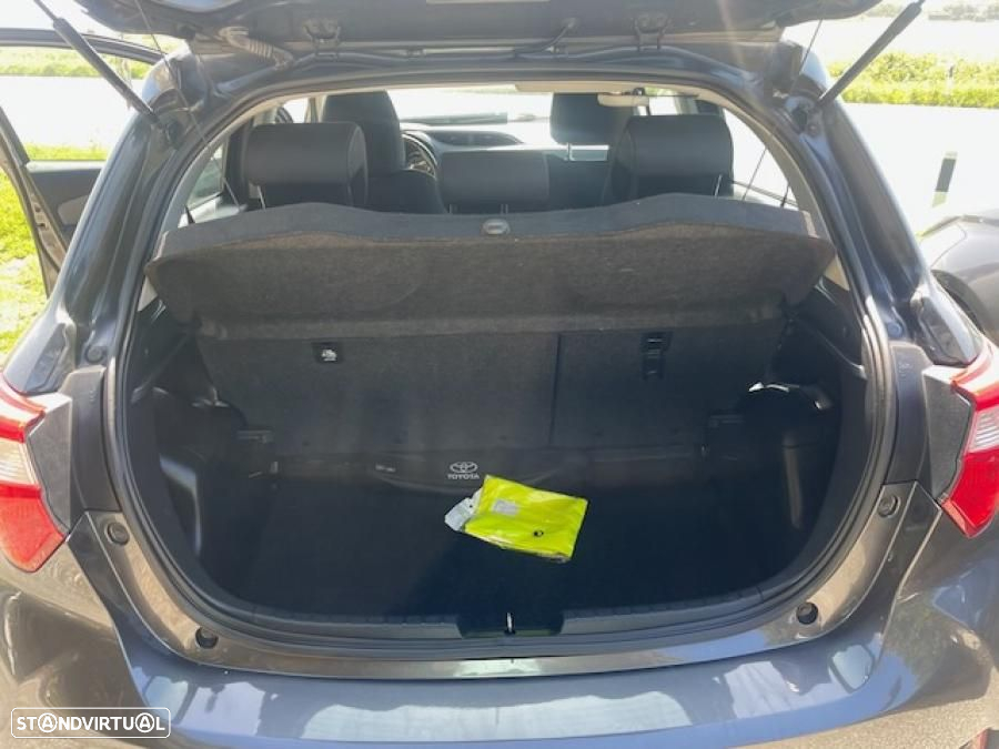 Toyota Yaris 1.4 D-4D Comfort+P.Style - 13