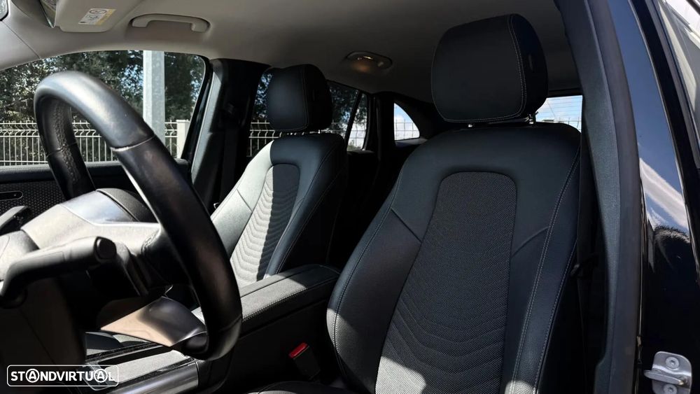 Mercedes-Benz GLA 200 Progressive - 10