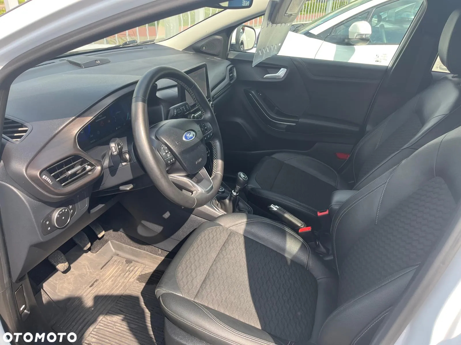 Ford Puma 1.0 EcoBoost Hybrid TITANIUM X - 19