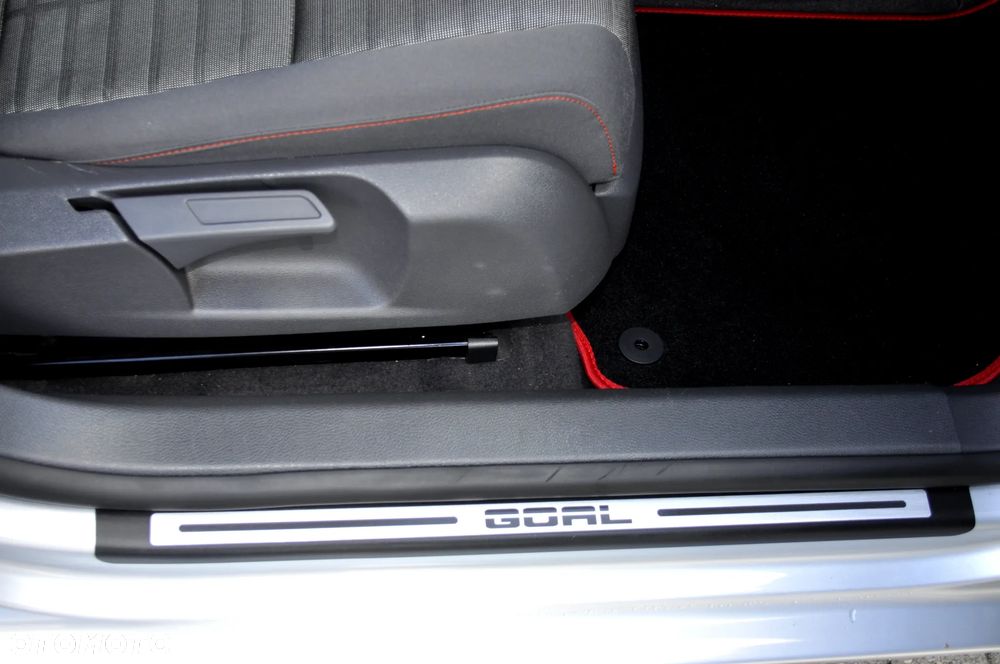 Volkswagen Golf - 18
