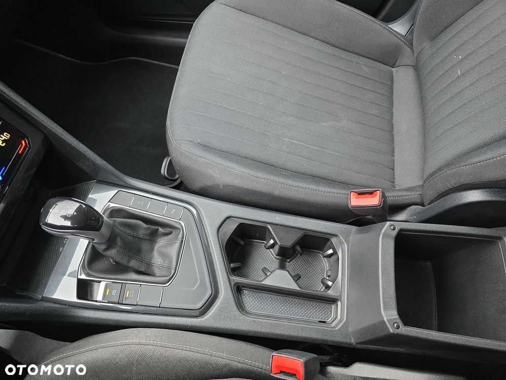 Volkswagen Tiguan - 16