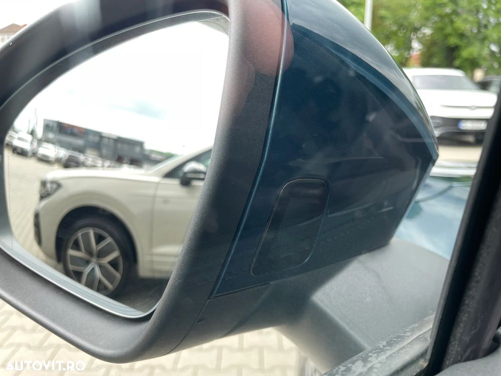 Volkswagen Tiguan - 9