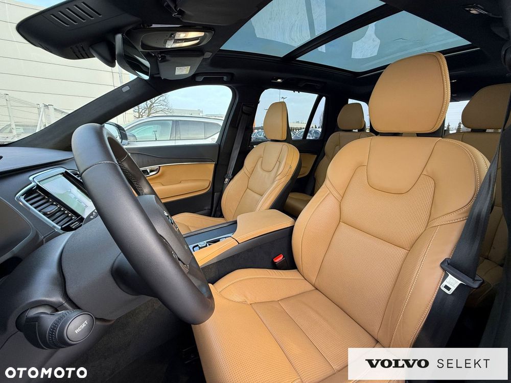 Volvo XC 90 - 25