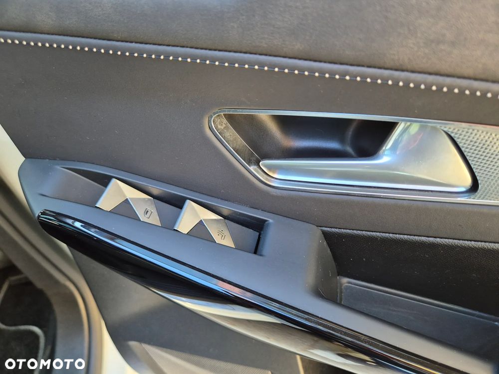 DS Automobiles DS 7 Crossback 1.6 E-Tense 4x4 Opera - 14