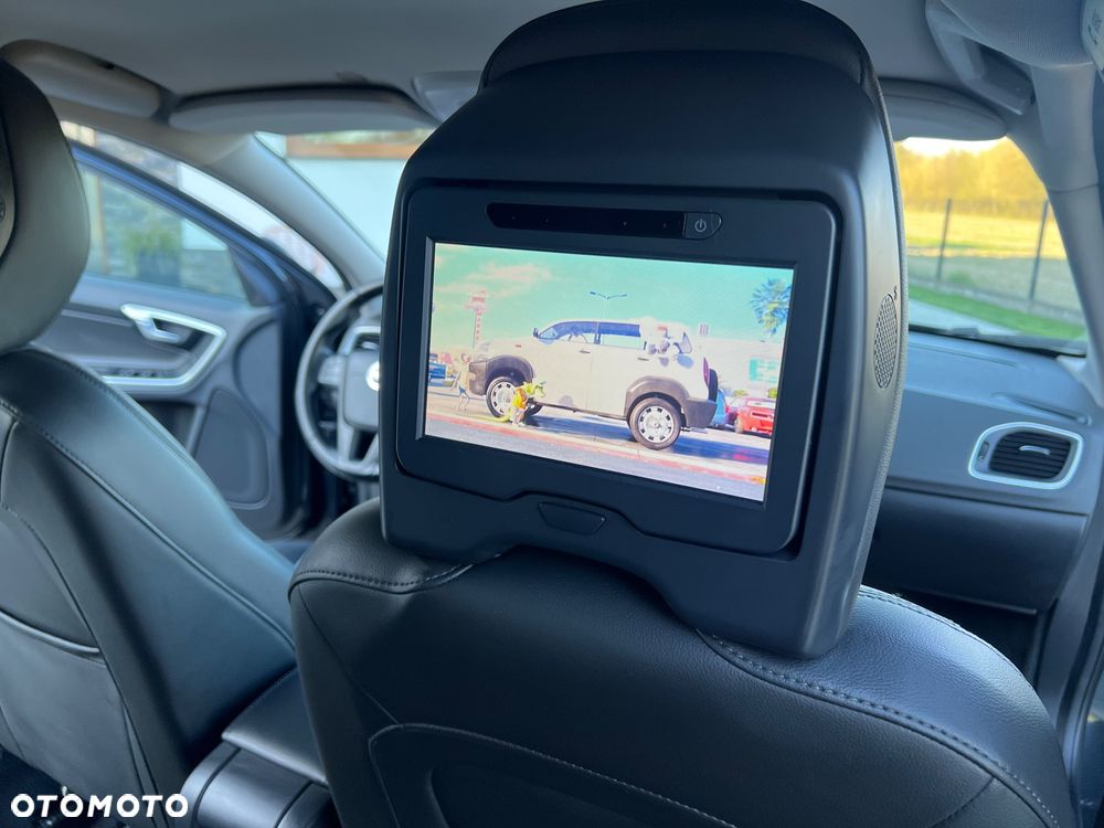 Volvo V60 D3 Summum - 31