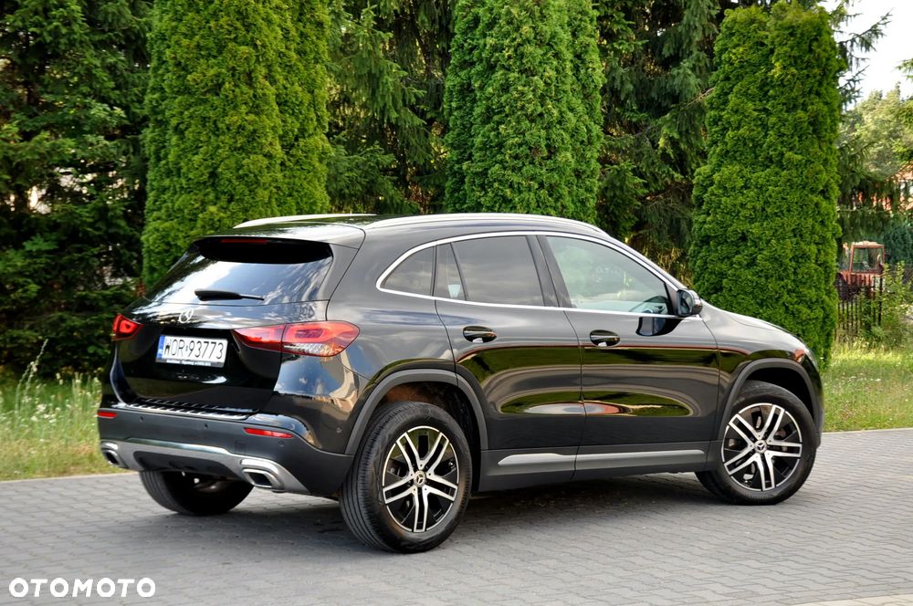 Mercedes-Benz GLA - 6