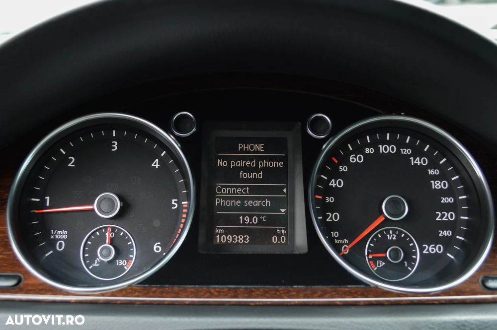 Volkswagen Passat 2.0 TDI DPF 4Motion Highline - 25