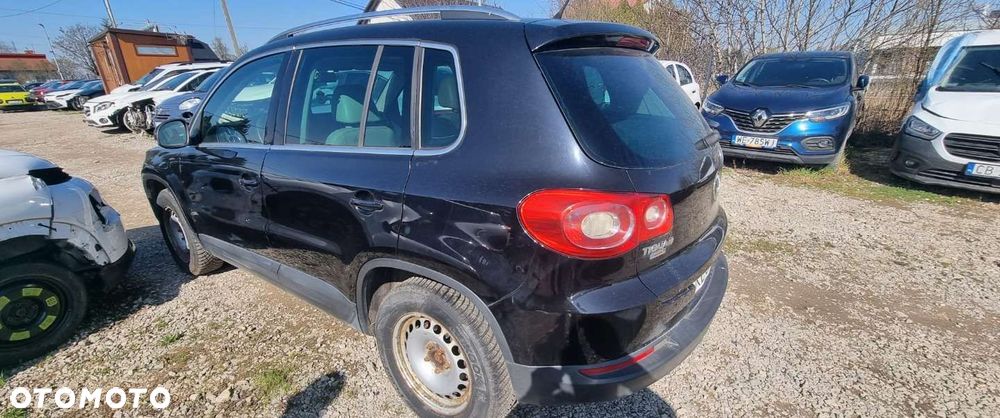 Volkswagen Tiguan - 4