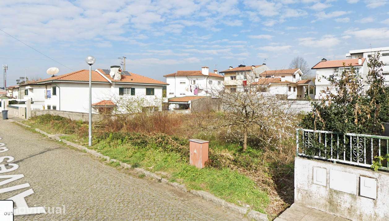 Terreno para construção | 405 m² | Folgosa, Maia - Grande imagem: 2/9