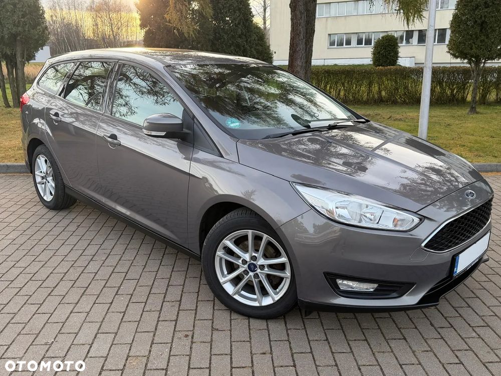 Ford Focus 1.0 EcoBoost Titanium - 38