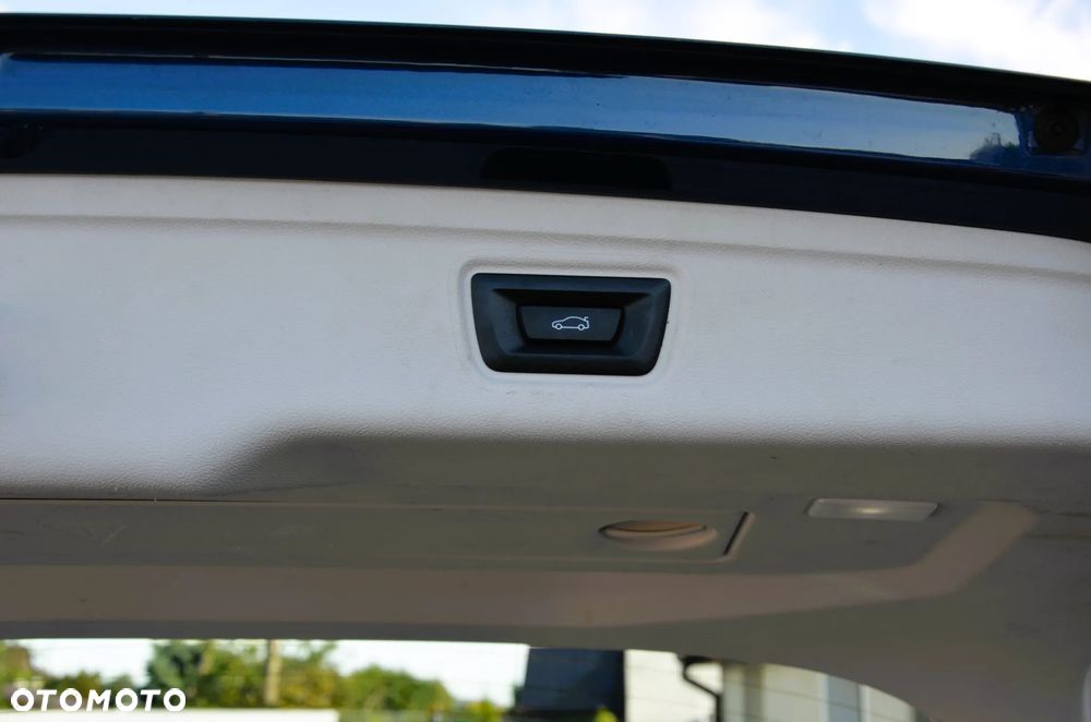 BMW Seria 3 316d mHEV - 20