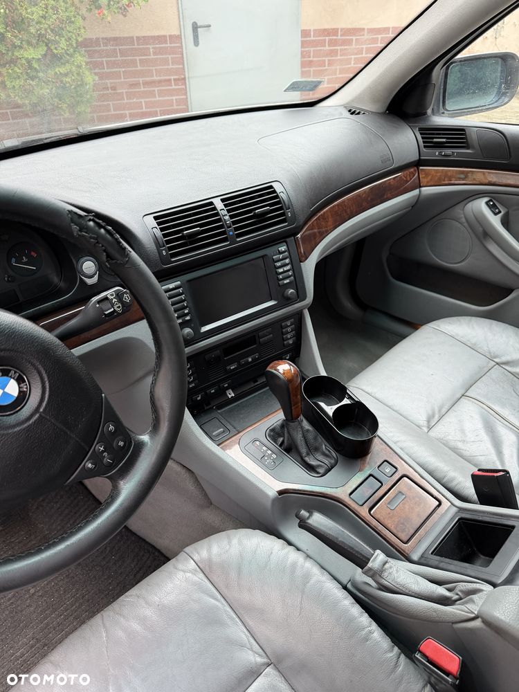BMW Seria 5 - 8