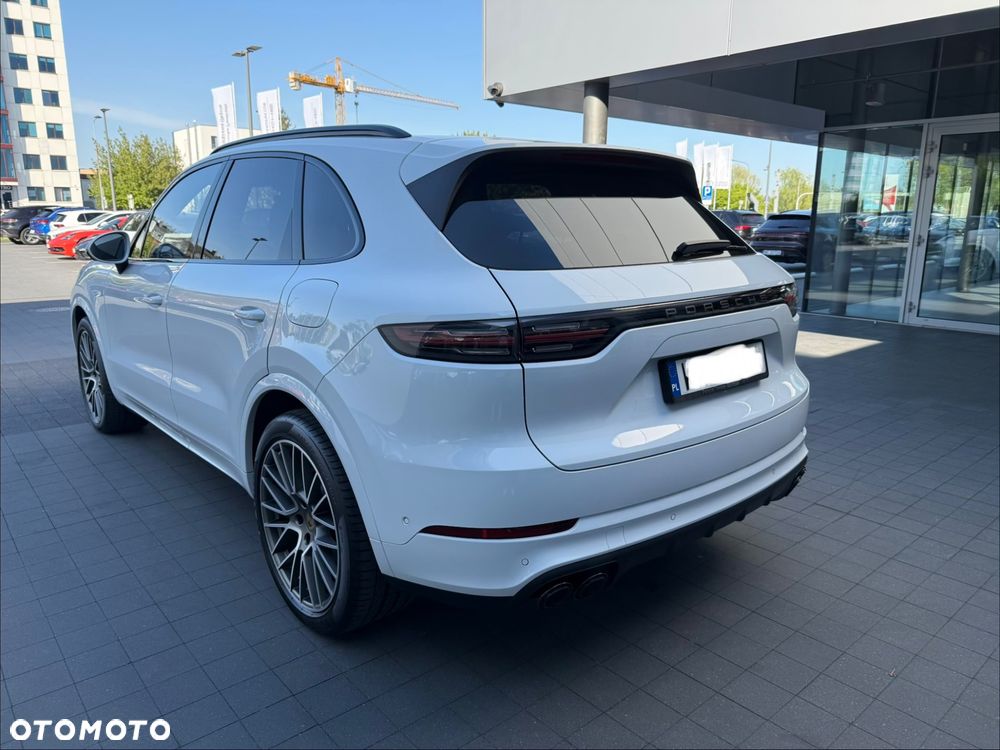 Porsche Cayenne E-Hybrid Platinum Edition - 3