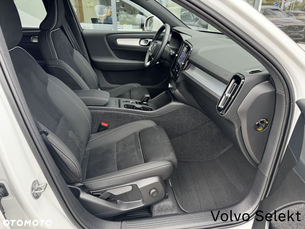 Volvo XC 40 B3 Core - 16