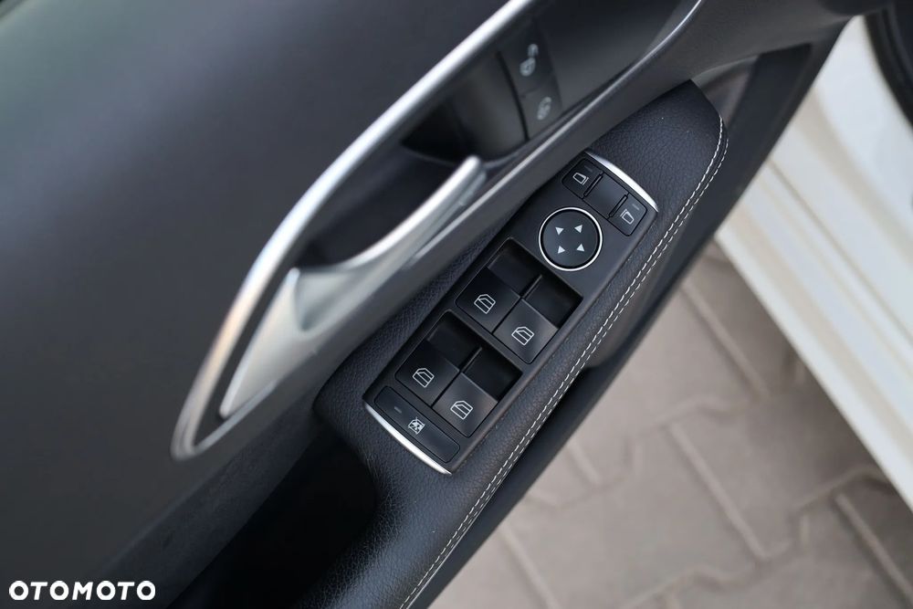 Mercedes-Benz Klasa A 180 (BlueEFFICIENCY) Style - 27