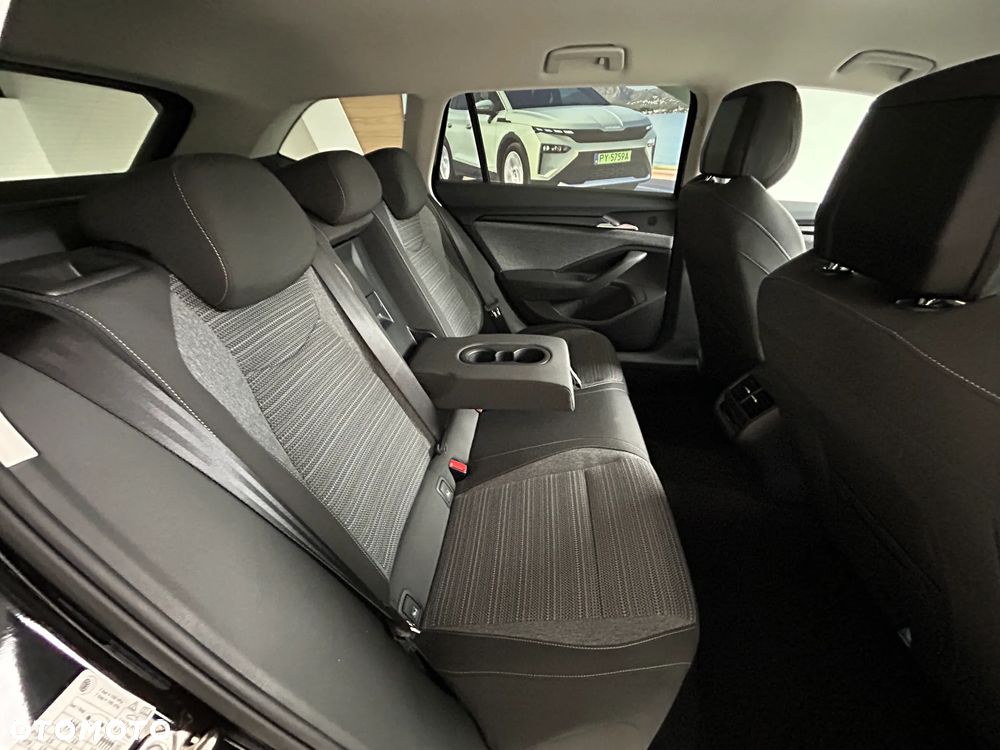 Skoda Superb 2.0 TSI Edition 130 DSG - 11