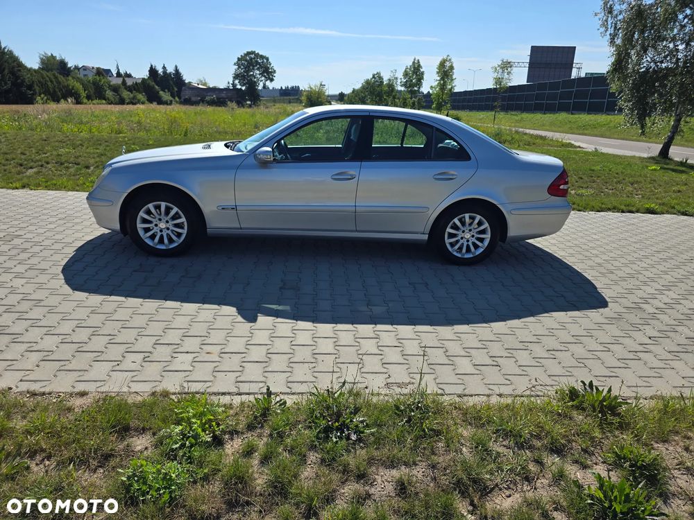 Mercedes-Benz Klasa E 270 CDI T Classic - 2