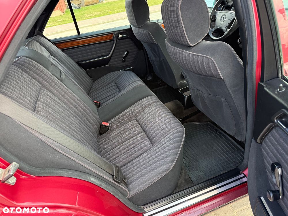 Mercedes-Benz W124 (1984-1993) - 15