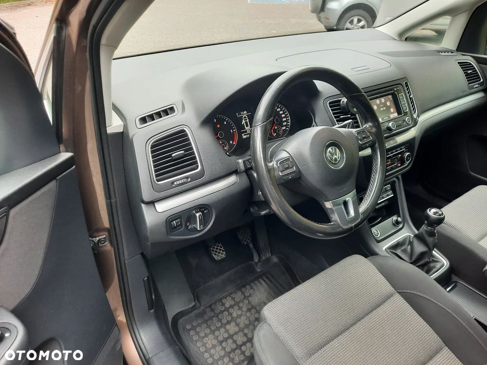 Volkswagen Sharan - 16