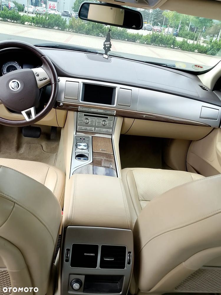 Jaguar XF 3.0 V6 S Premium Luxury - 10