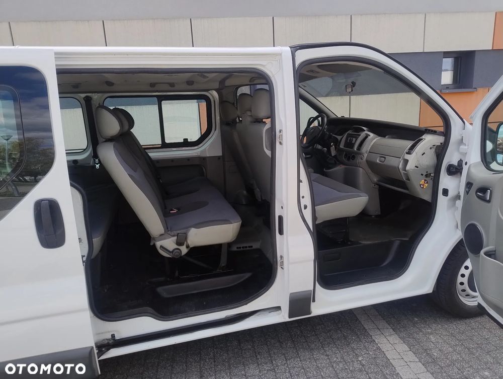 Opel Vivaro - 17