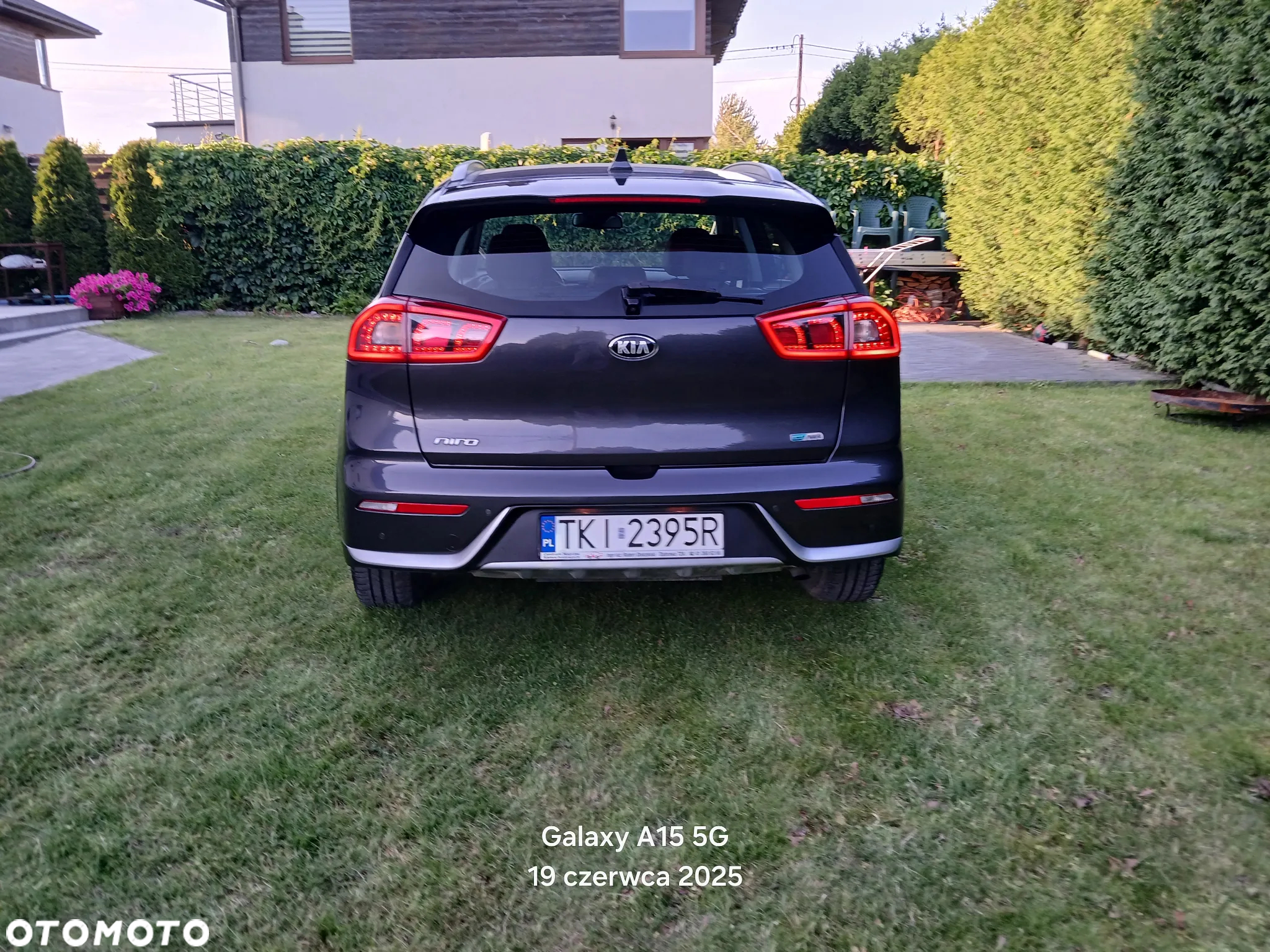 Kia Niro 1.6 GDI Hybrid Business Line - 18