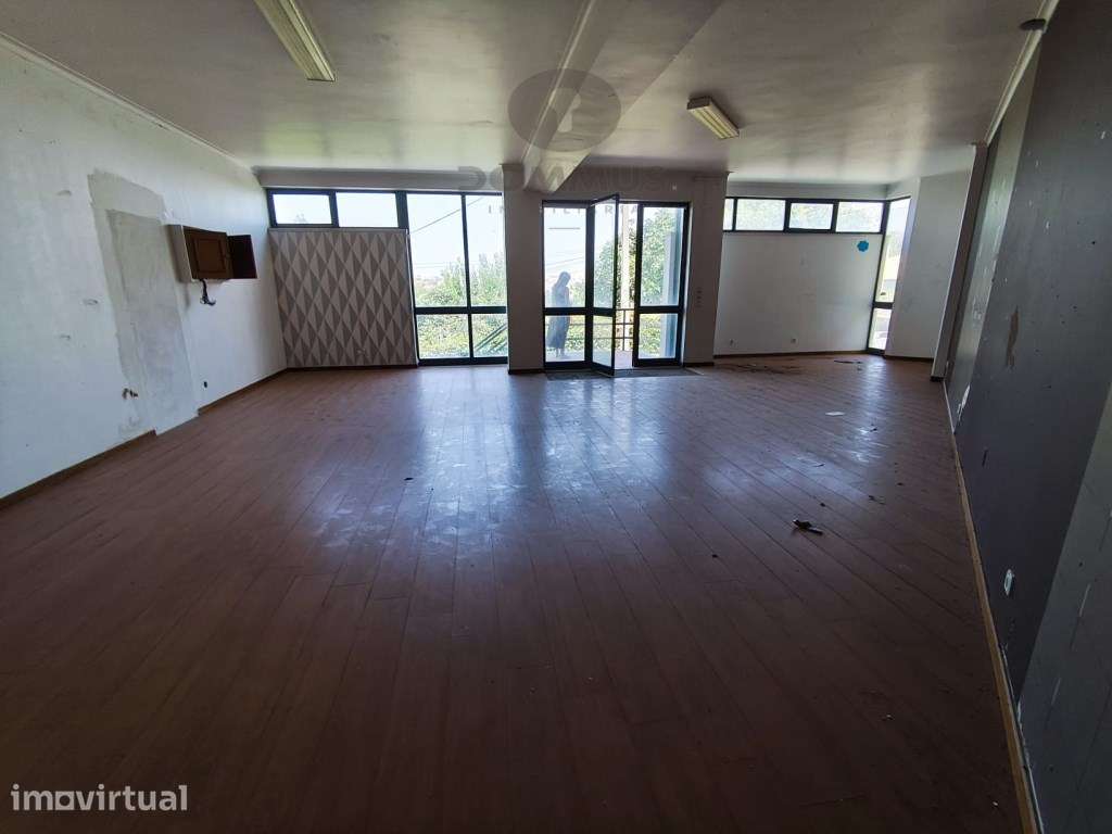 Loja/ Atelier para arrendamento na Rinchoa - Grande imagem: 3/15