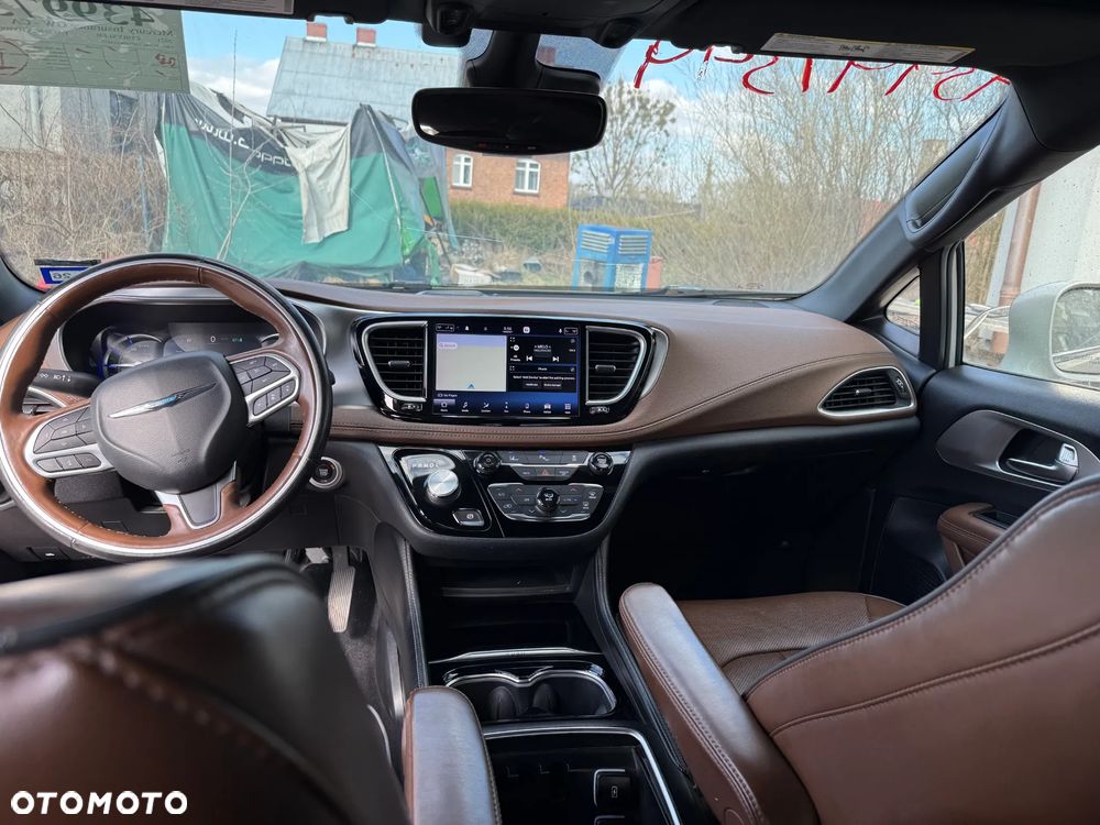 Chrysler Pacifica - 20