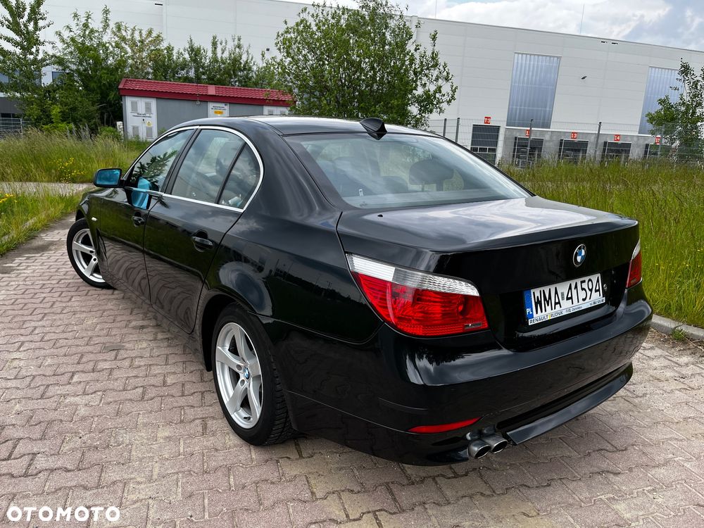 BMW Seria 5 523i - 10