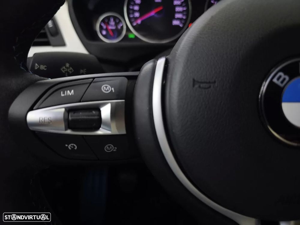 BMW 318 d Line Sport - 25