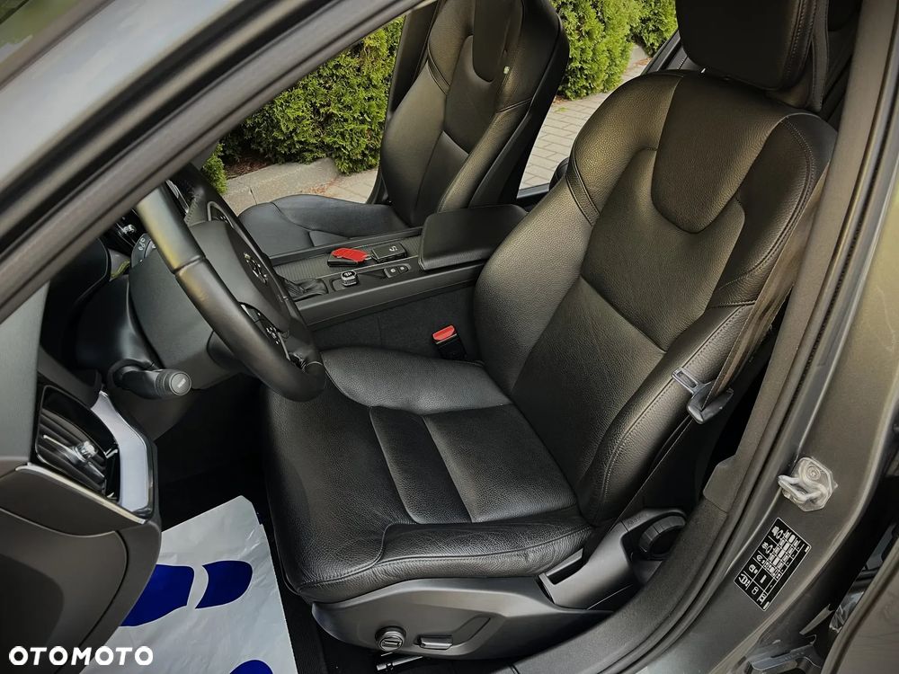 Volvo V60 D3 Momentum - 34