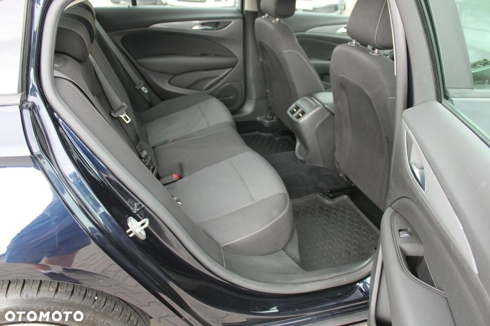 Opel Insignia 1.5 T Elite S&S - 29