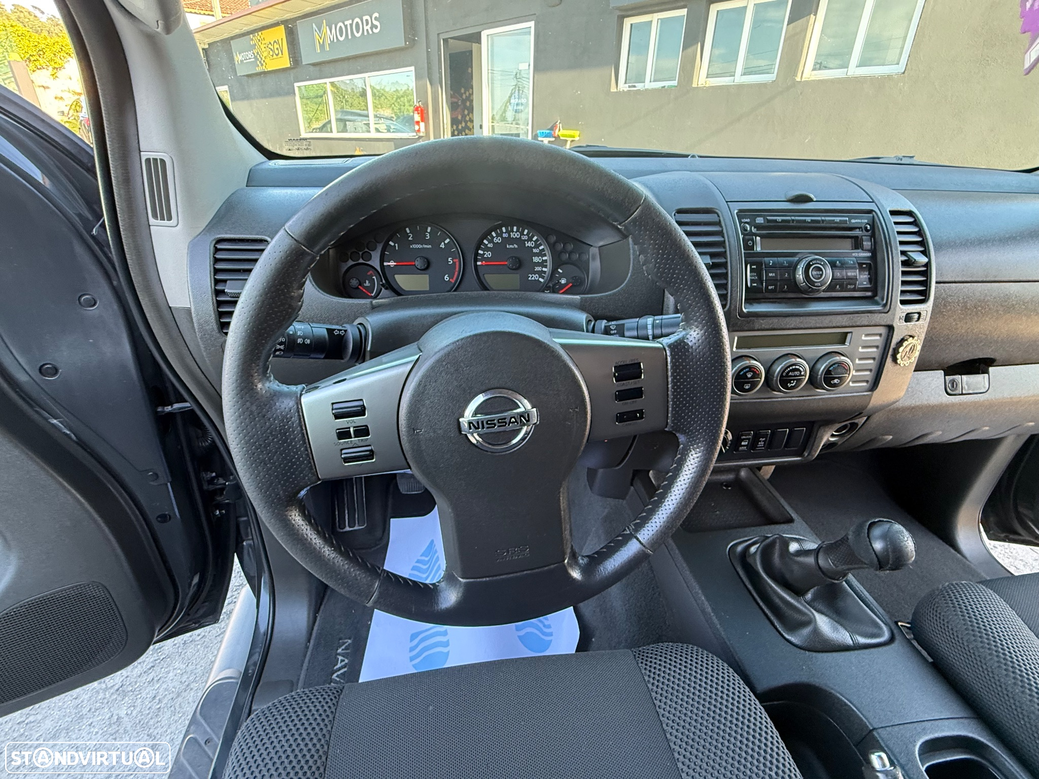 Nissan Navara 2.5 dCi CD LE Premium - 14