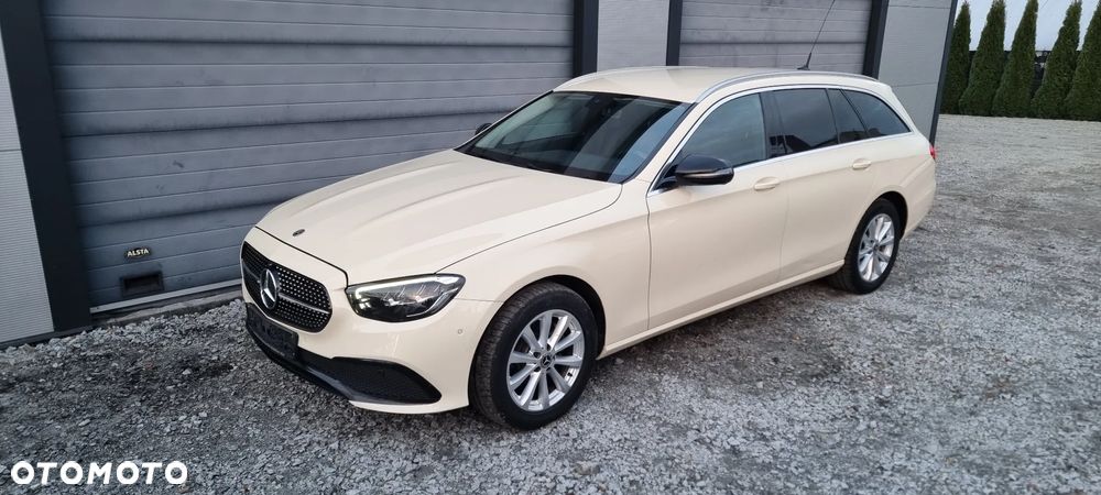 Mercedes-Benz Klasa E 200 d 9G-TRONIC - 1