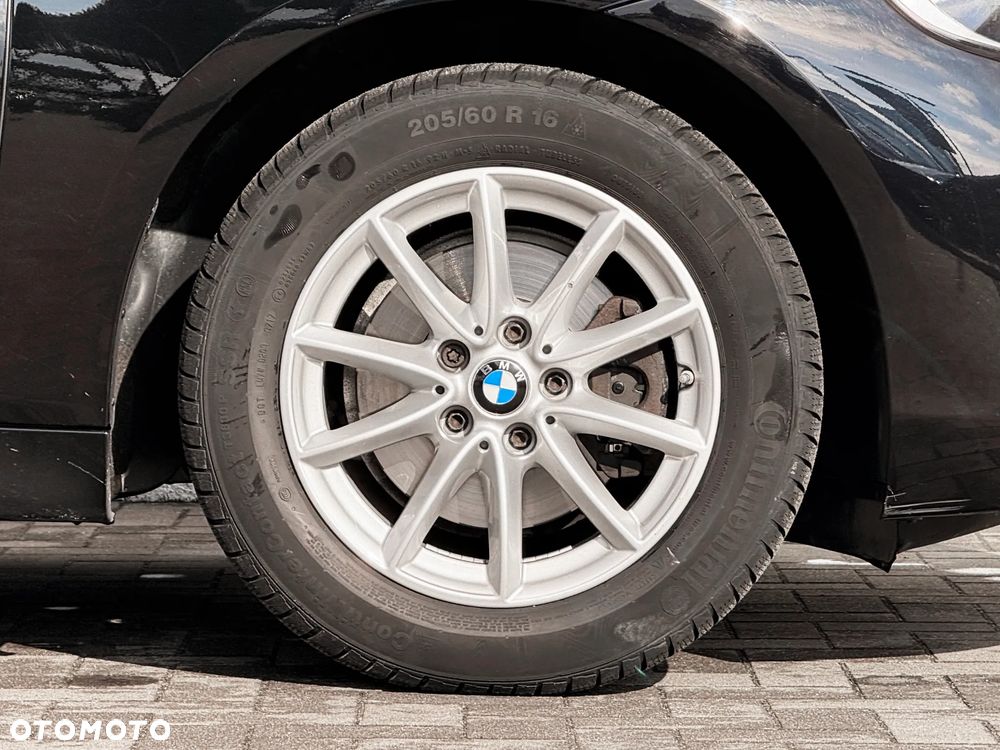 BMW Seria 2 218i - 13
