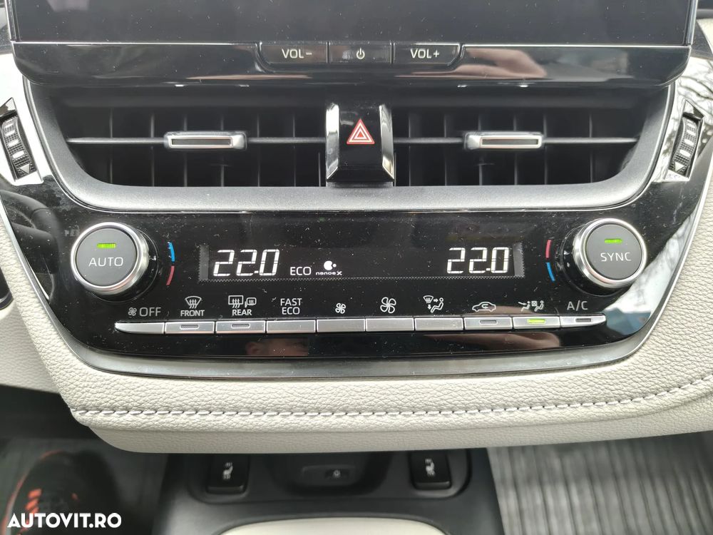 Toyota Corolla 1.8 HSD Dynamic - 19