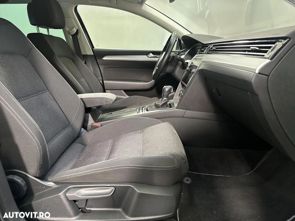 Volkswagen Passat Variant 2.0 TDI DSG Comfortline - 11