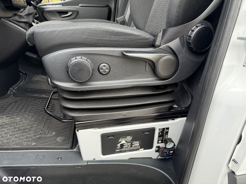 Mercedes-Benz Sprinter - 19