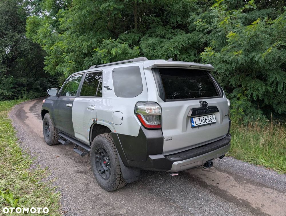Toyota 4-Runner - 4