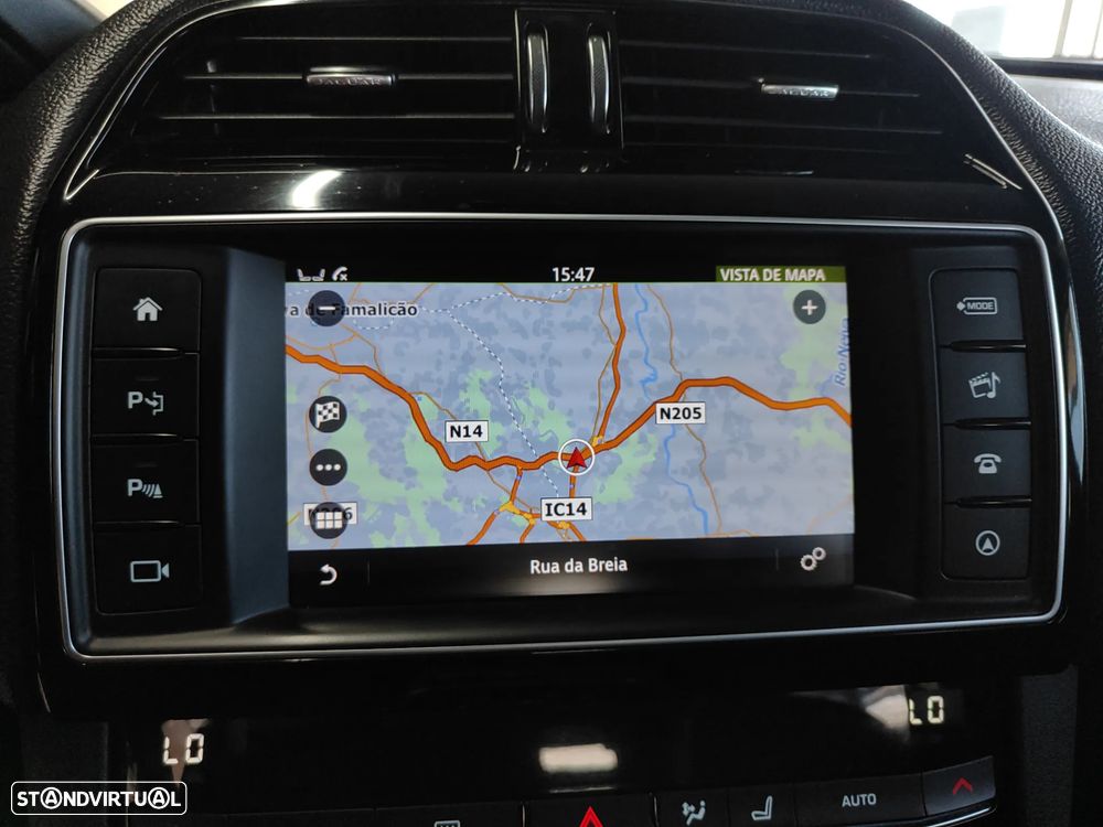 Jaguar F-Pace 20d AWD Aut. Prestige - 38