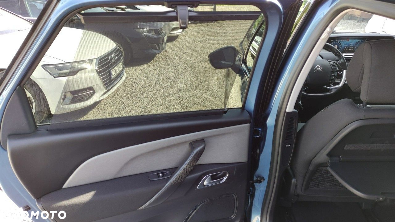 Citroën C4 Picasso - 25