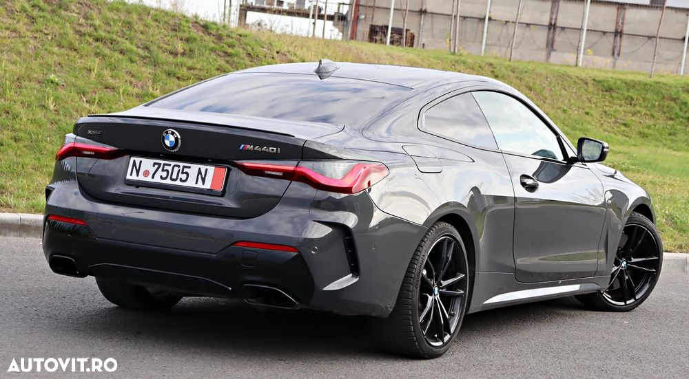 BMW M4 M440i xDrive - 13