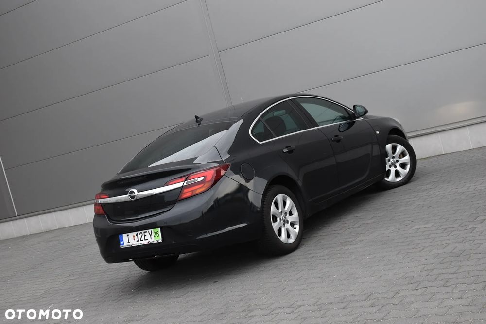 Opel Insignia - 36