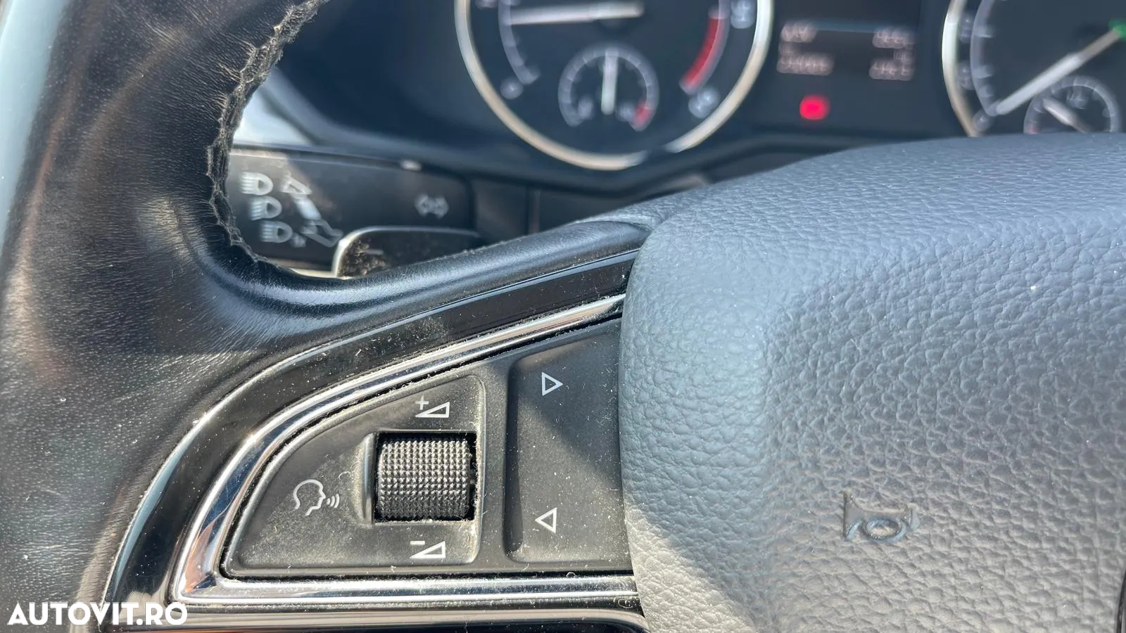 Skoda Superb Combi 2.0 TDI DSG Style - 22