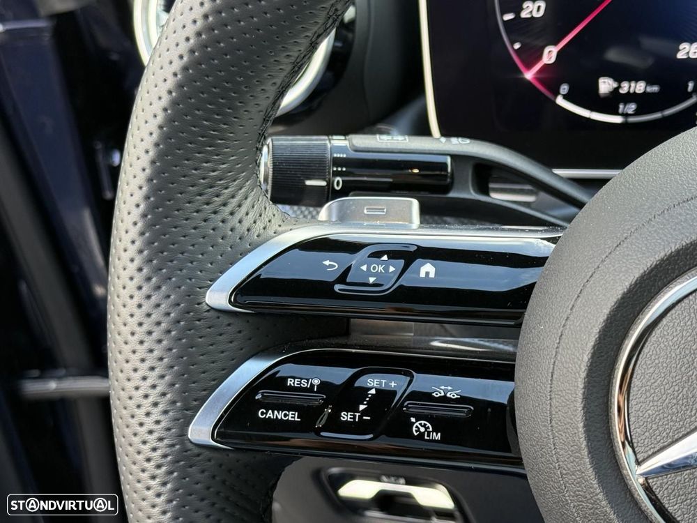 Mercedes-Benz C 300 e AMG Line - 35