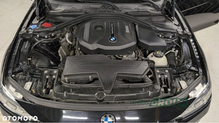 BMW Seria 3 318i - 7
