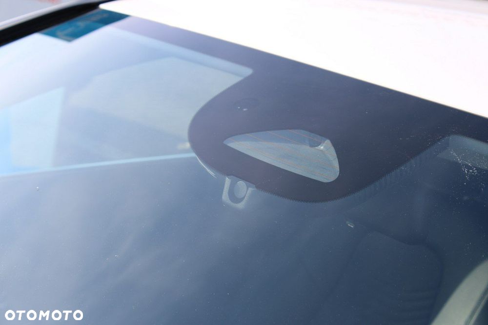 Mercedes-Benz CLA - 15