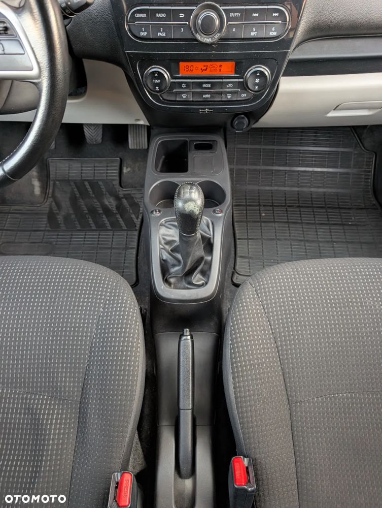 Mitsubishi Space Star 1.2 Intense - 27